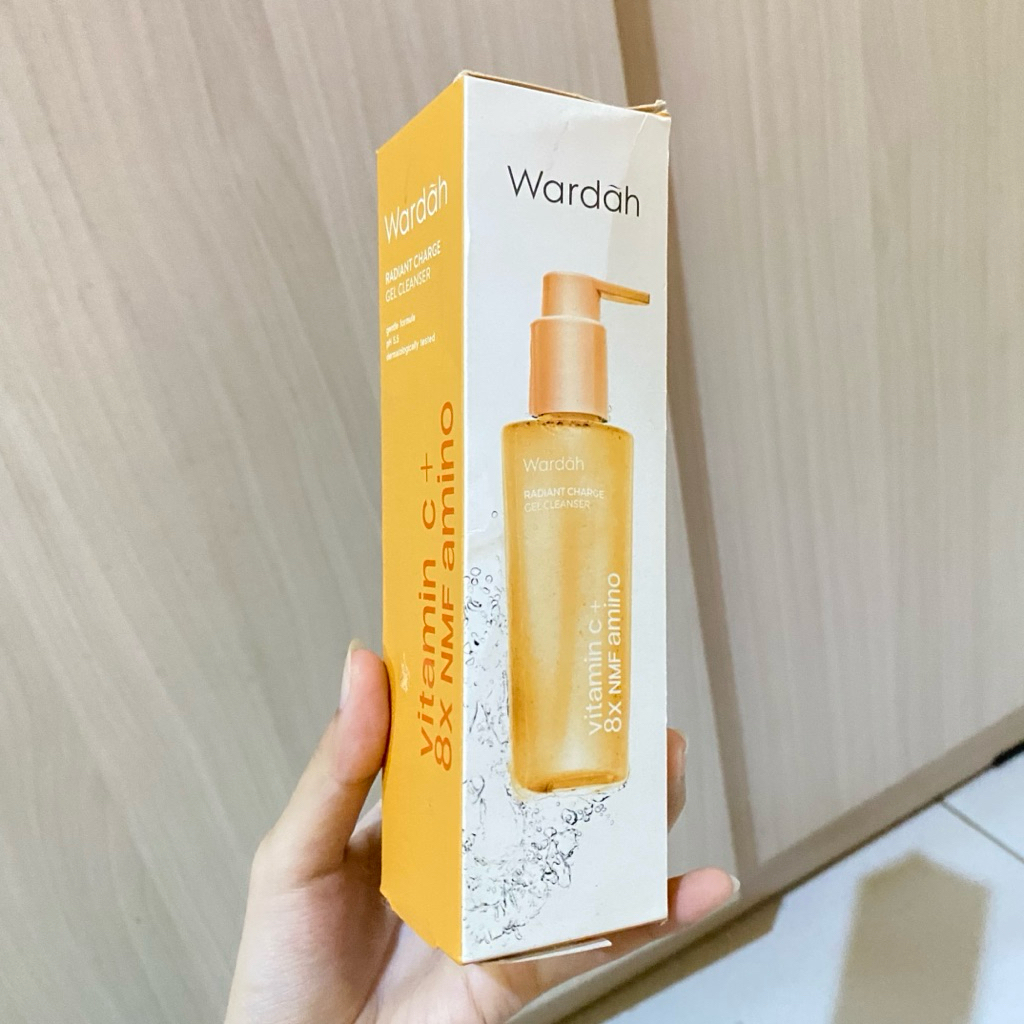 WARDAH GEL CLEANSER
