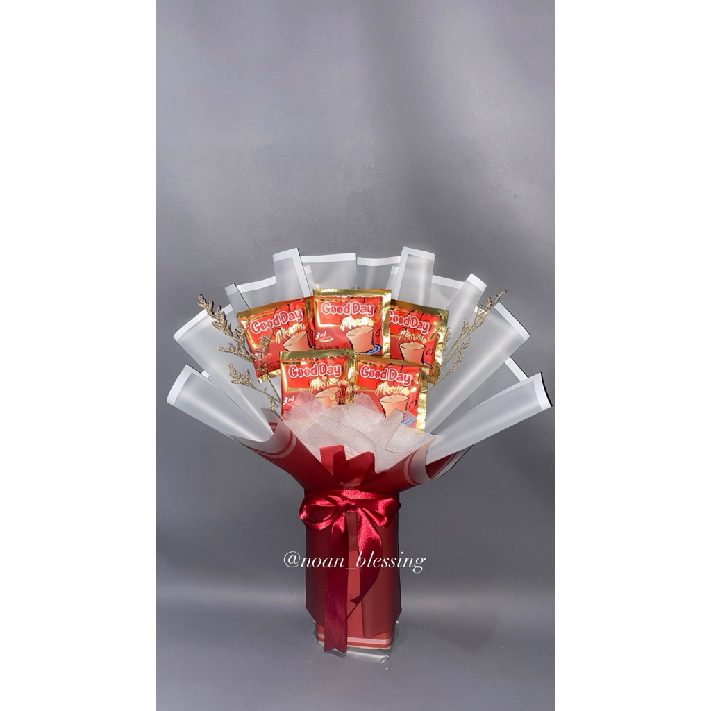 

Buket merah putih kopi good day | buket untuk cowok | buket murah elegan | buket untuk hadiah | buket murah