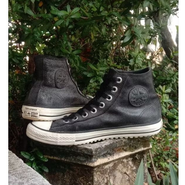Converse Chuck Taylor Hiker Black Crack Leather (@vicies.smg)