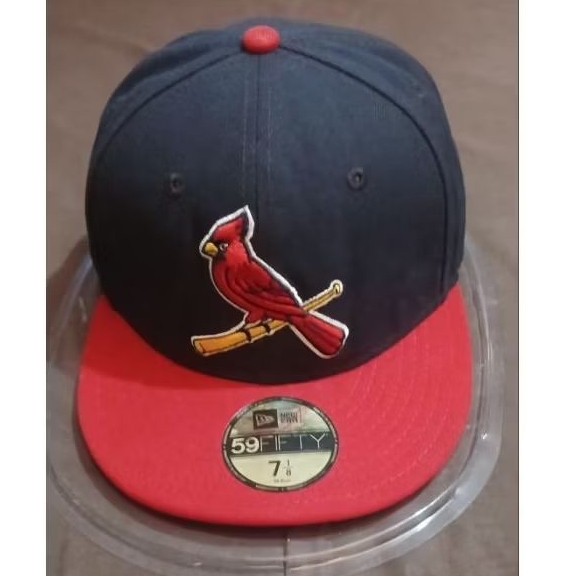 topi new era cardinals.used.fitted