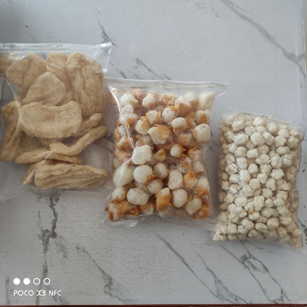 

cuanki lidah isi 15.siomay kering dan pilus cikur 250gr