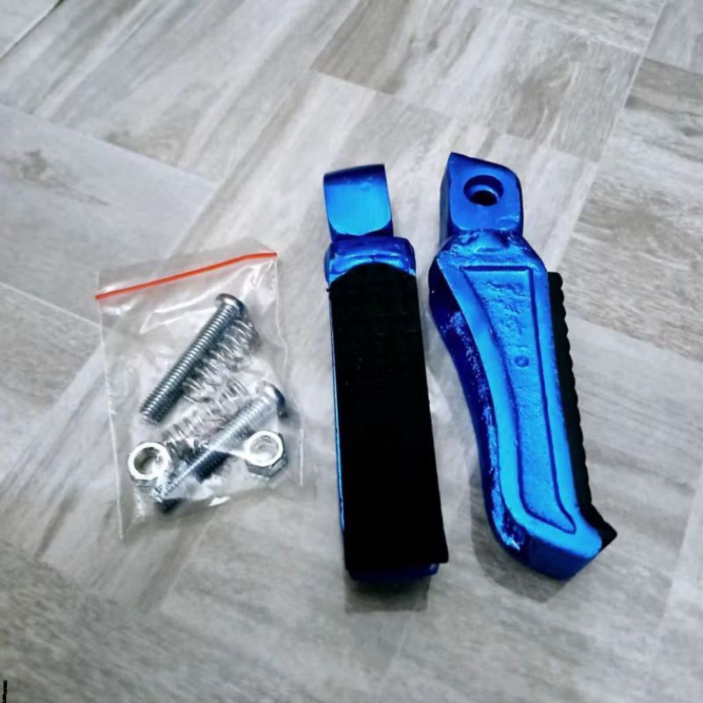 Foot step Belakang Step Belakang Variasi Postep Belakang Karet Besi Cnc Warna Universal Semua Motor 