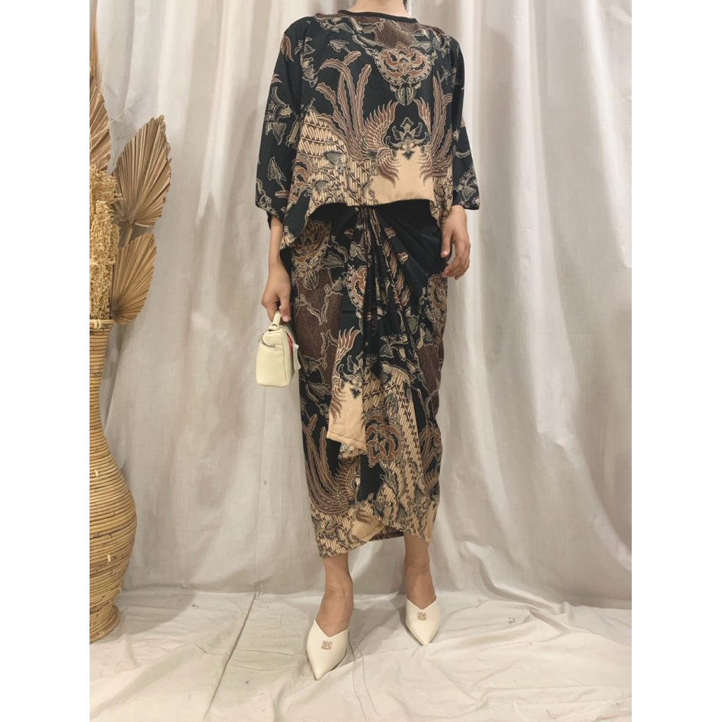 Stelan Doby Klwar Wanita