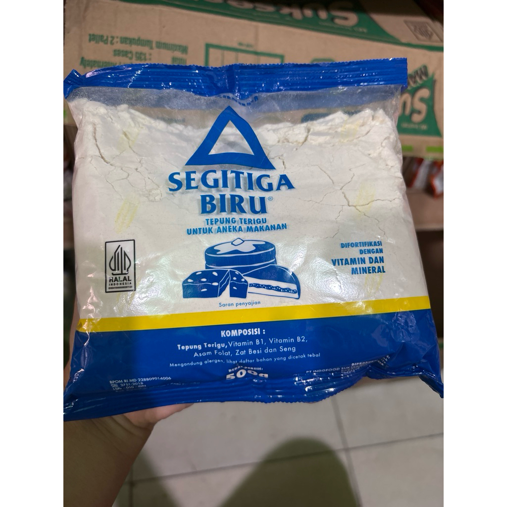 

tepung terigu segitiga biru 500gr