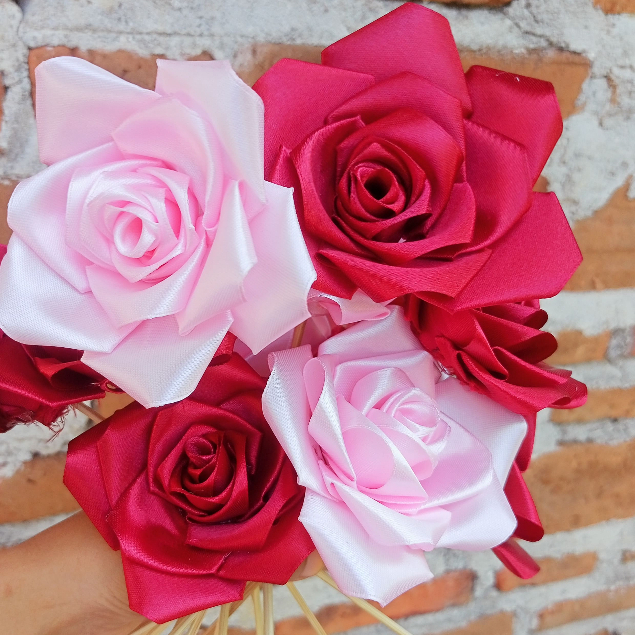 

Bunga pita satin mekar uk 4cm, bunga jumbo. 1 set tangkai. bunga jadi. bunga palsu. pita satin murah