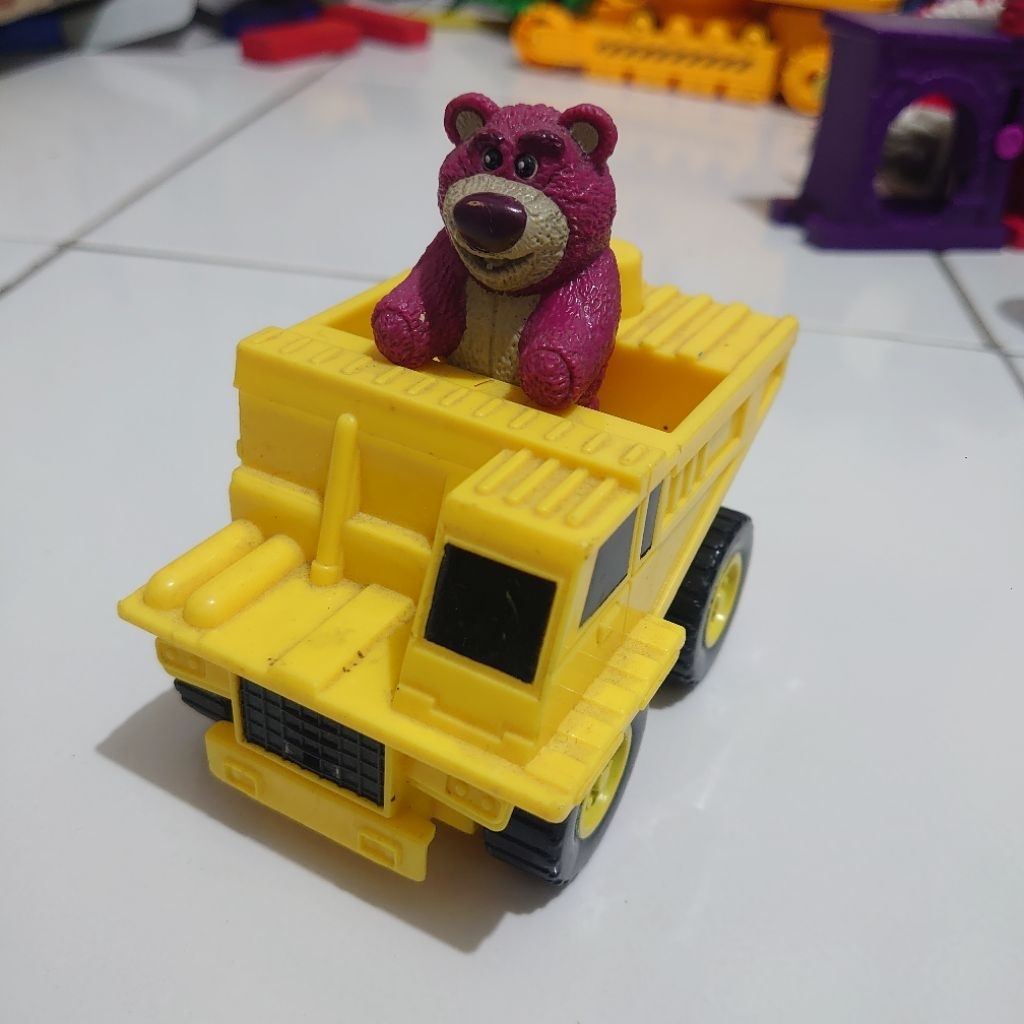 mainan figure Disney karakter toy story