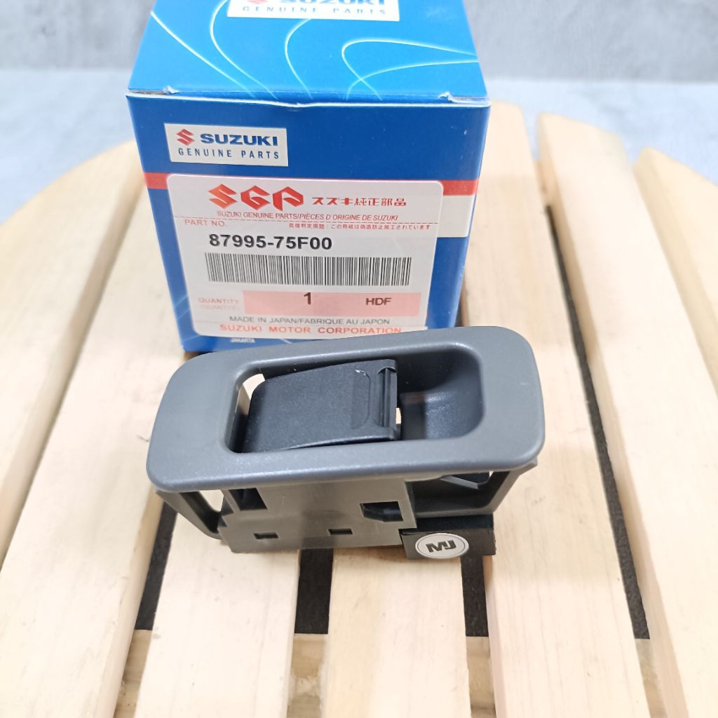 SINGLE POWER WINDOW SWITCH ANAK SAKLAR SUZUKI KARIMUN KOTAK 87995-75F00 1pc