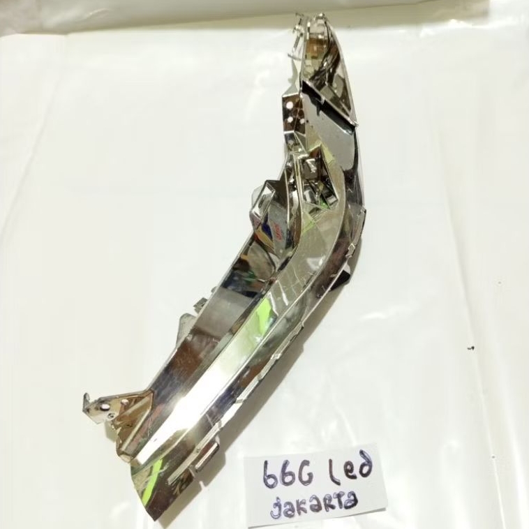 frame alis Vario bagian kiri lampu depan Vario 125 Vario 150