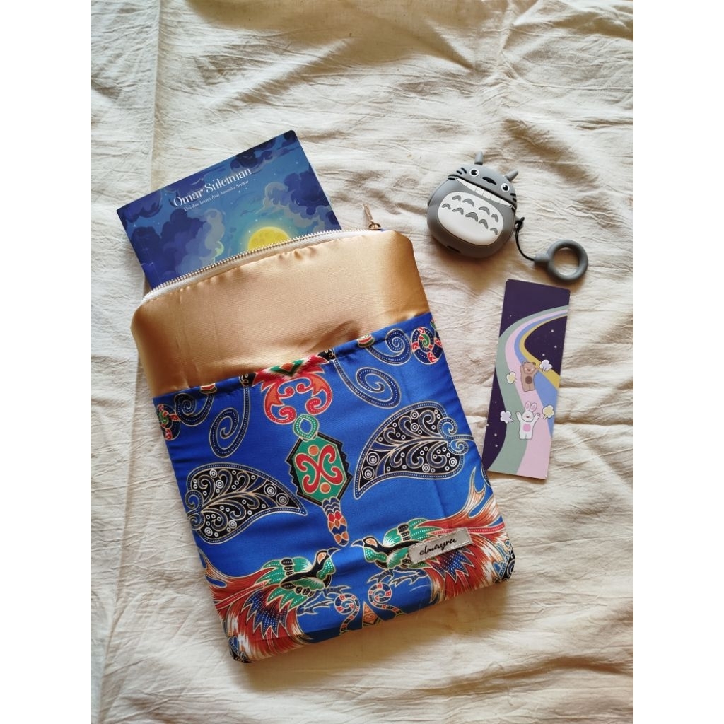 

booksleeve motif khas papua