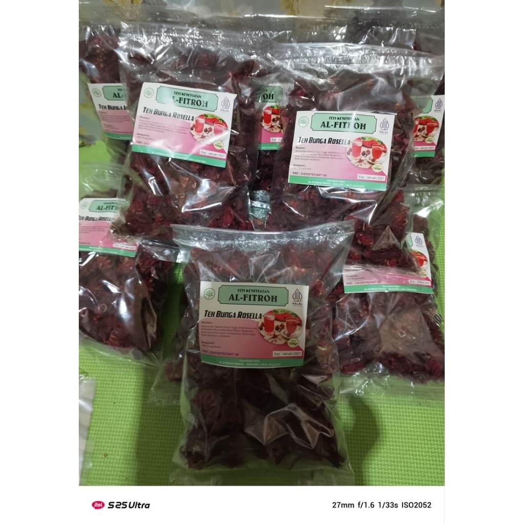 

minuman teh bunga rosella