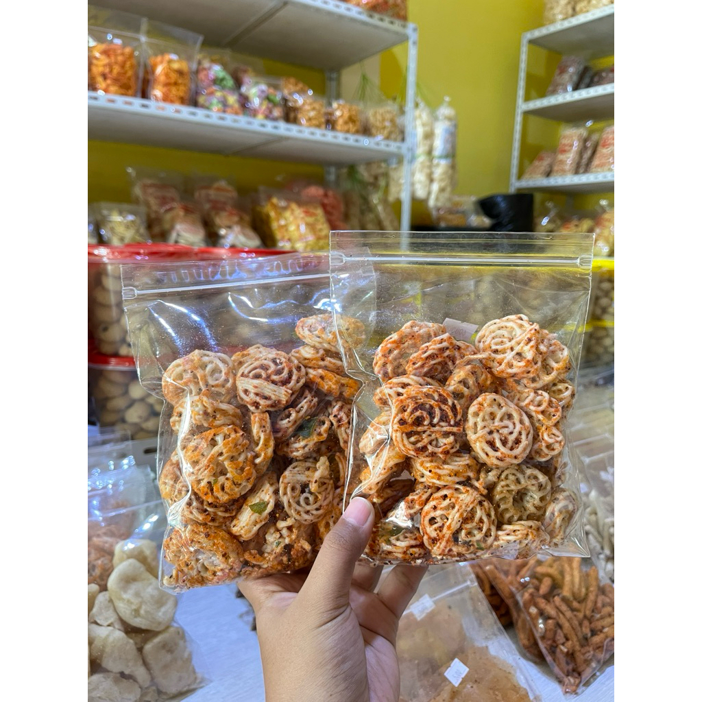 

kerupuk seblak rafael