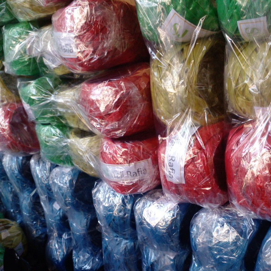 

Tali Plastik isi 24pcs rafia eceran 2000