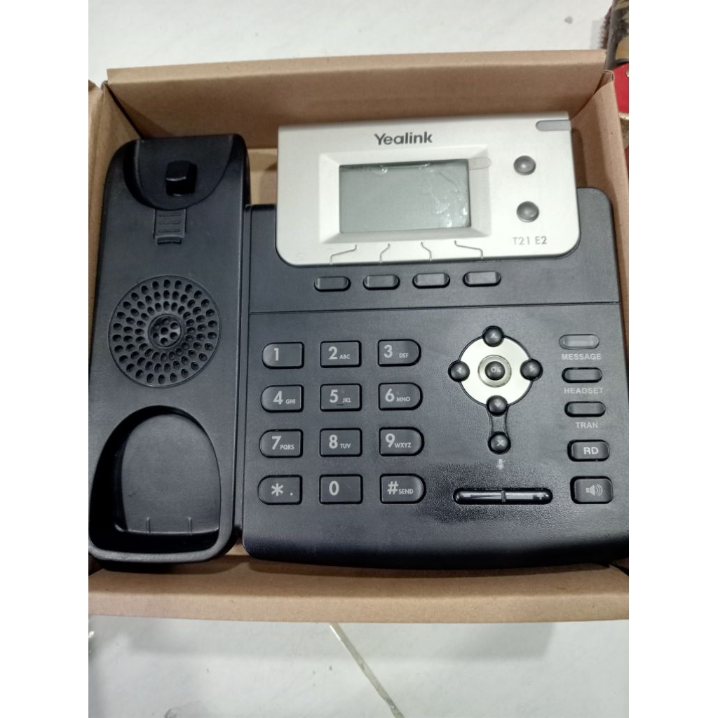 IP PHONE  yealink T20