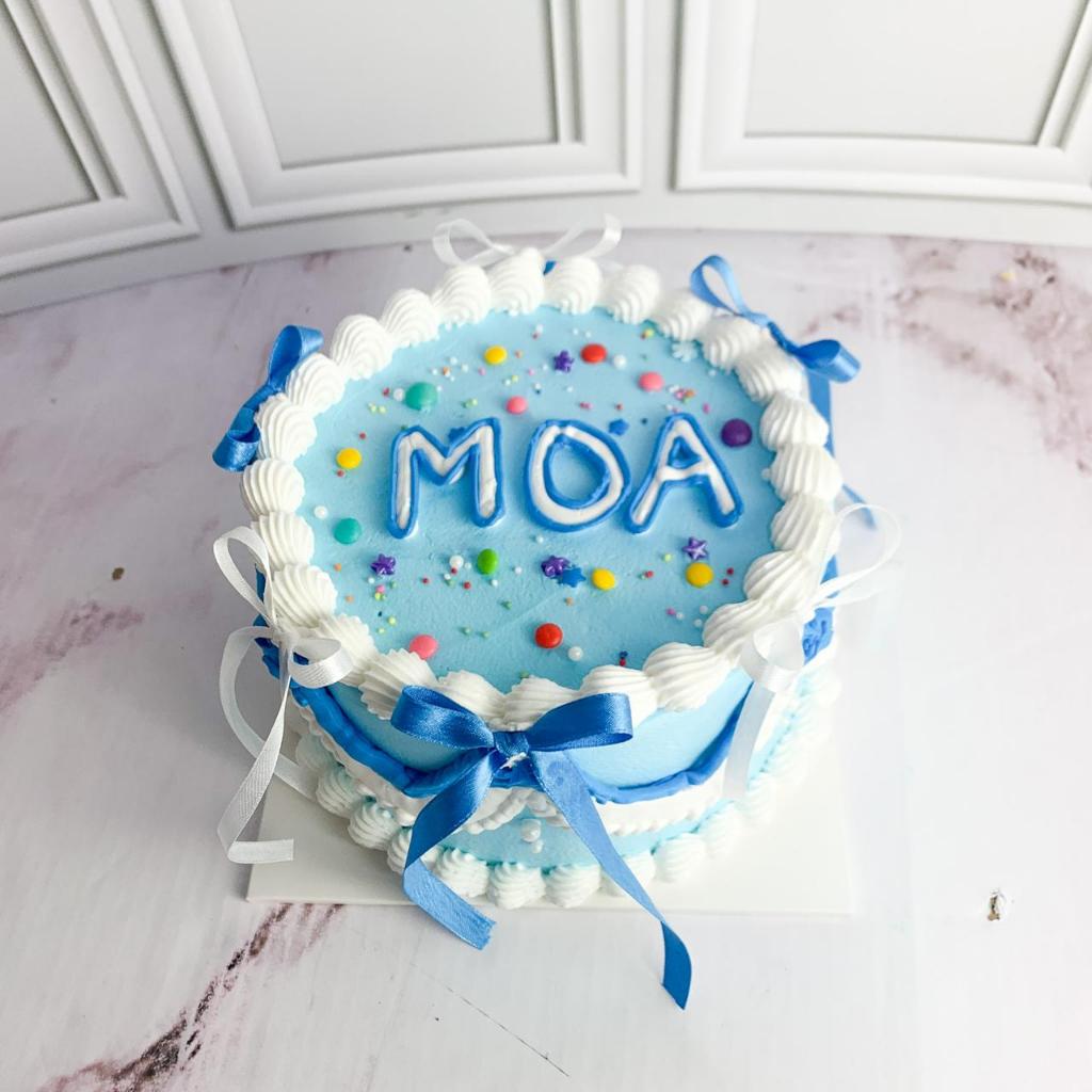 

Kue Ulang tahun/Birthday cake/Kue Ultah Tema Ribbon Blue/Kue Birthday jakarta Ribbon