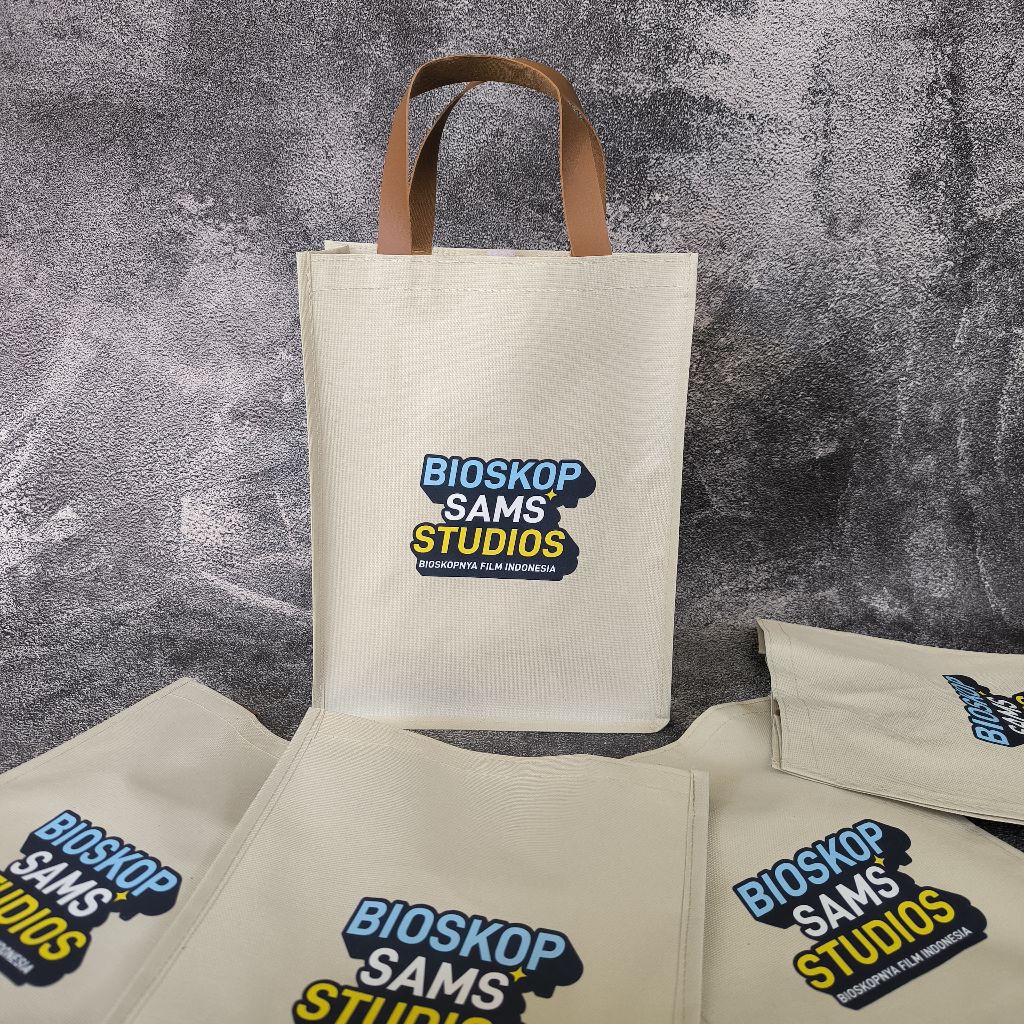 

Tas Souvenir Custom dsain LOGO Printing DTF logo