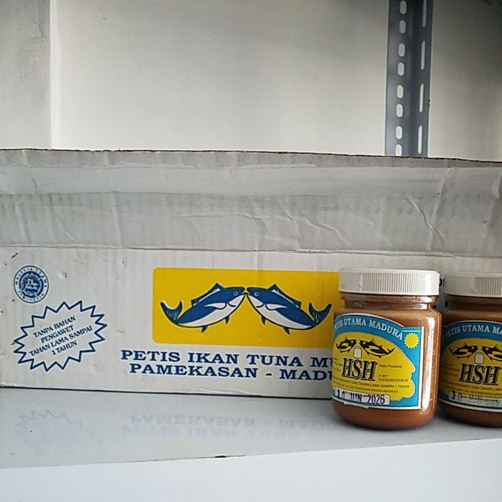 

petis ikan tuna/ petis madura asli/petis enak. 250gr/toples
