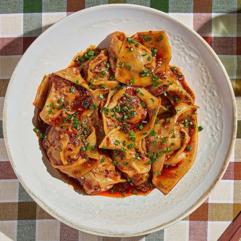 

PANGSIT AYAM/WONTON AYAM CHILI OIL ENAK