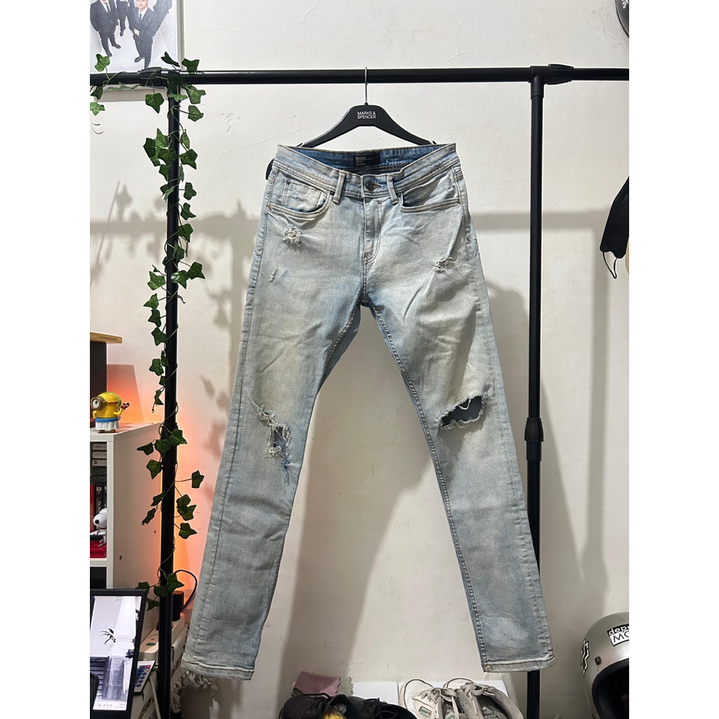 Skinny Ripped Jeans Bershka
