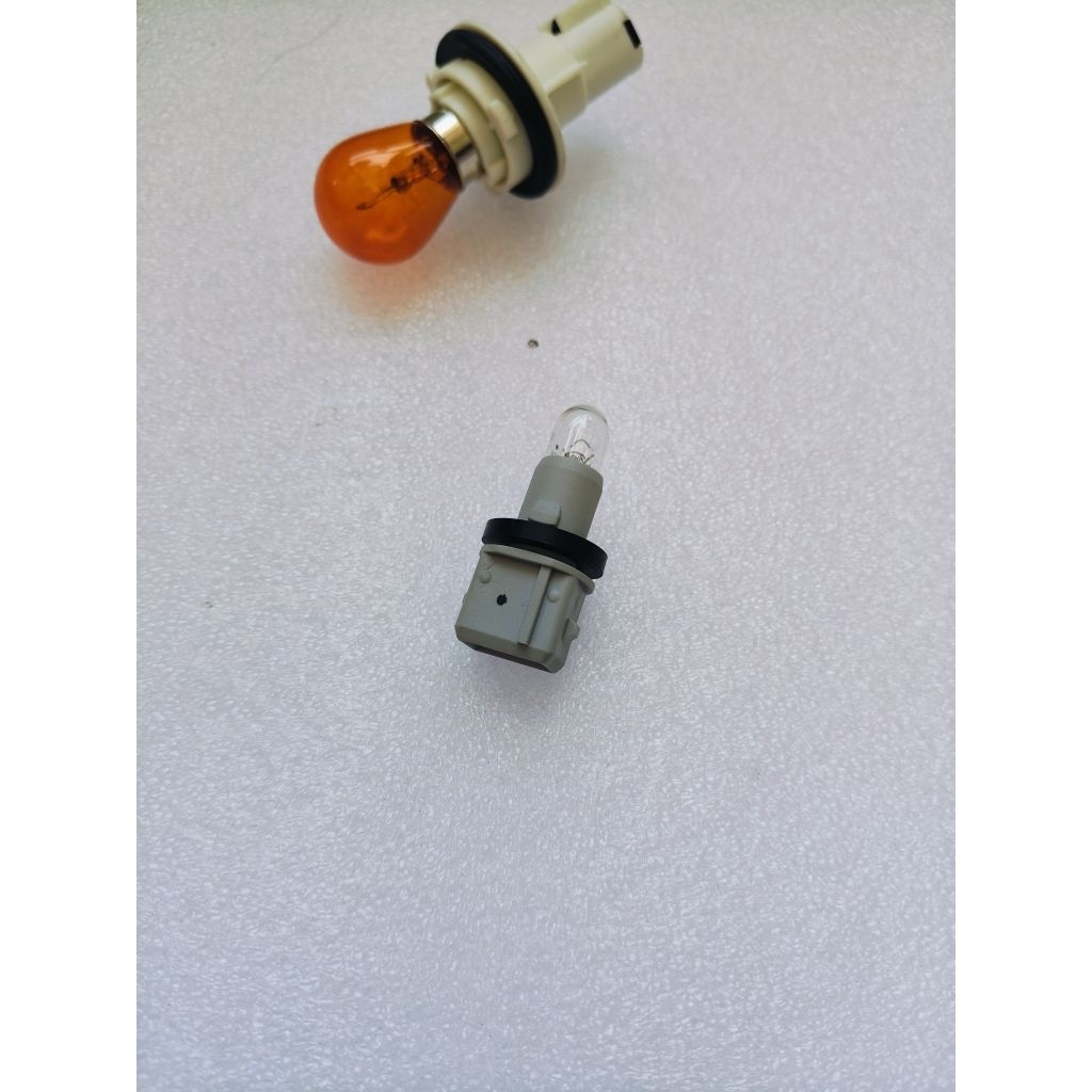 soket lampu senja Innova thn 2012-2015