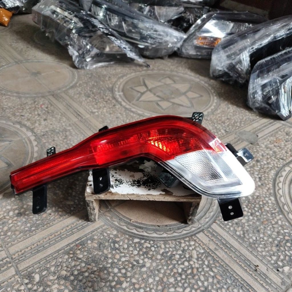 Lampu bemper wuling almaz