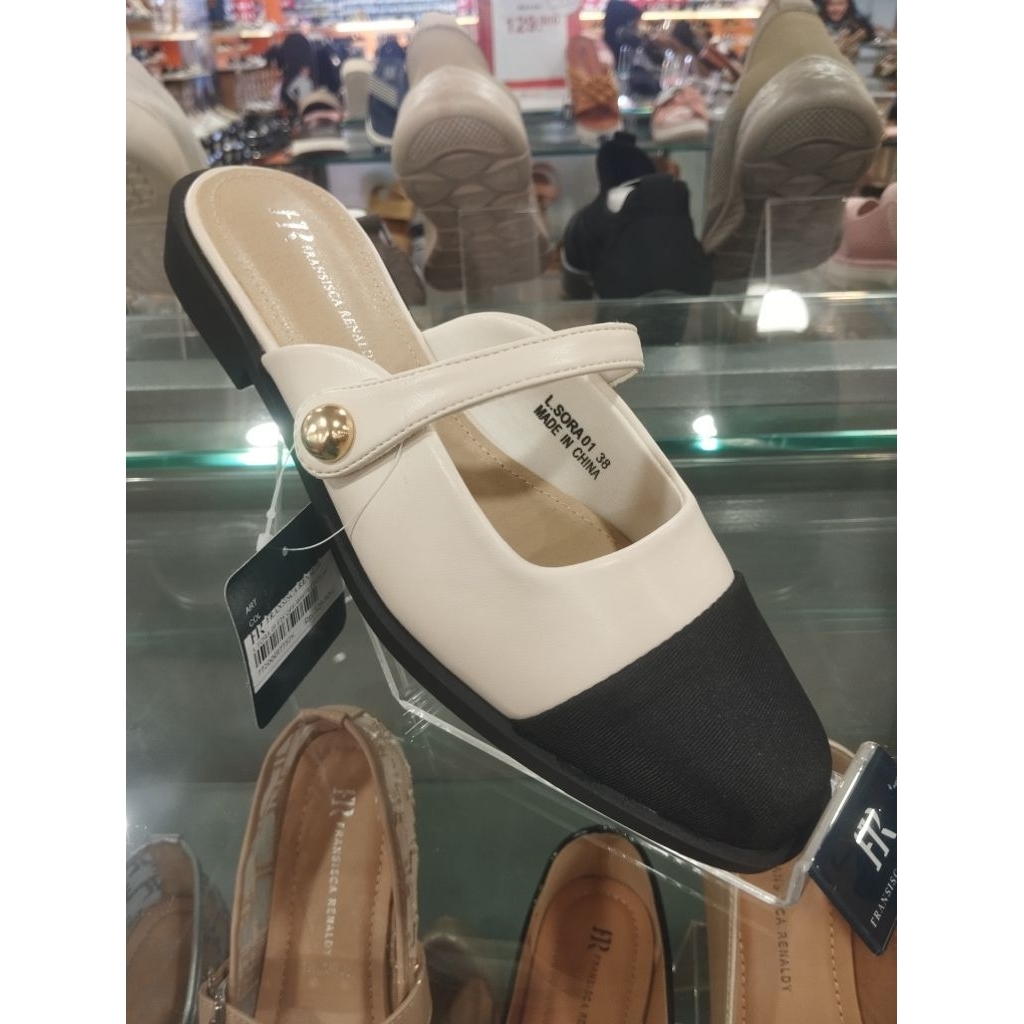 Sepatu sandal perempuan FRANSISCA RENALDY Lsora