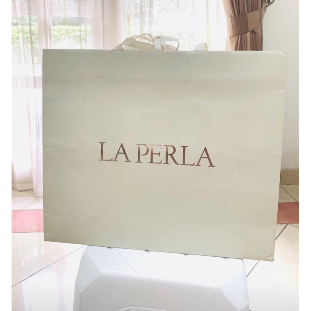 

La perla paper bag kantong kado paperbag