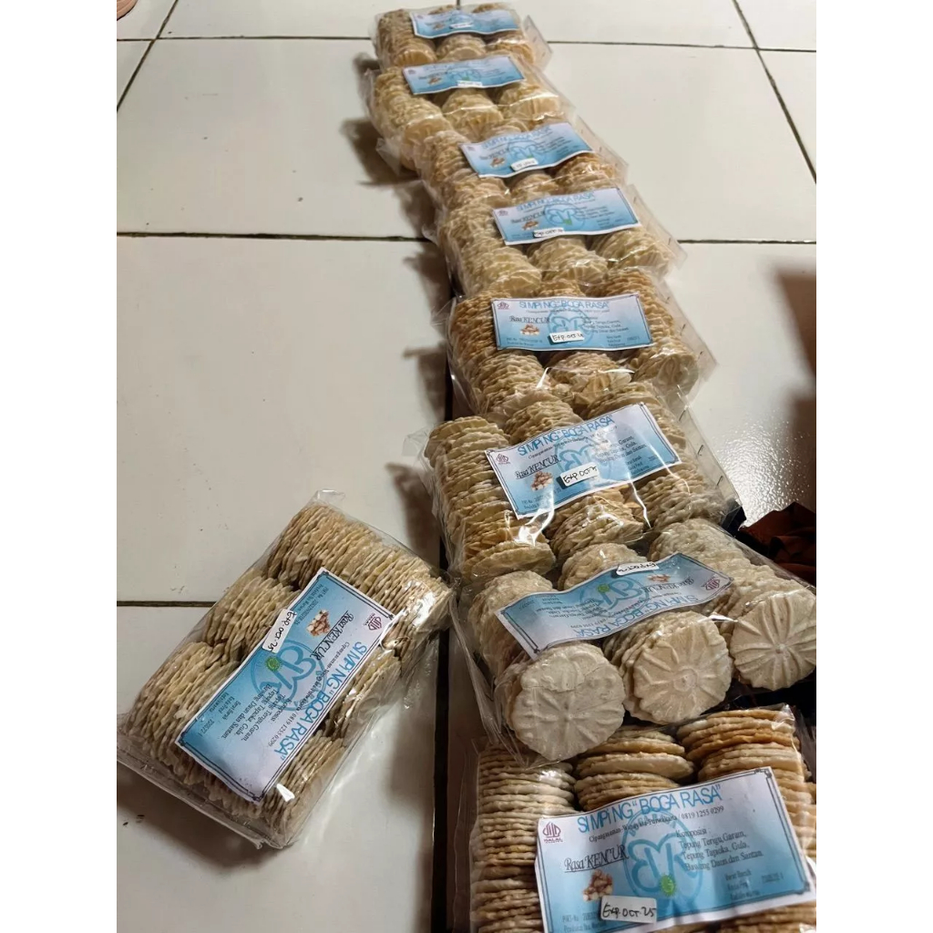 

Cemilan Diet Simping Bakar Kencur Tapioka Khas Wanayasa Purwakarta