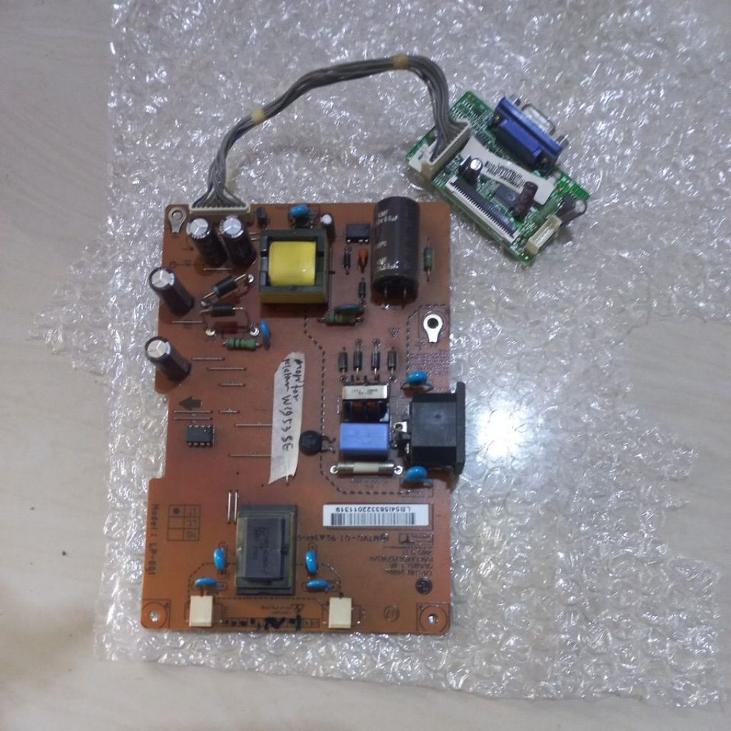 1 set / mb psu / monitor LG