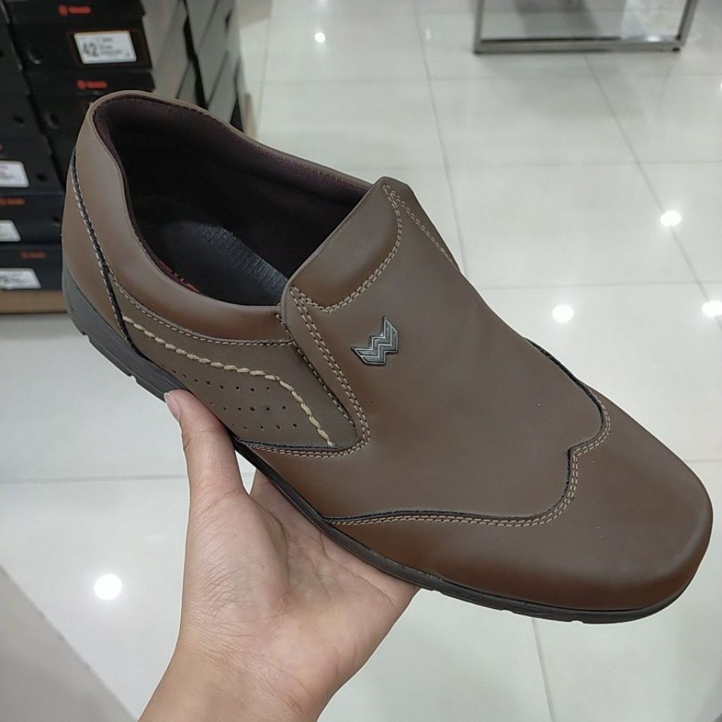 Sepatu Formal Pria Watchout