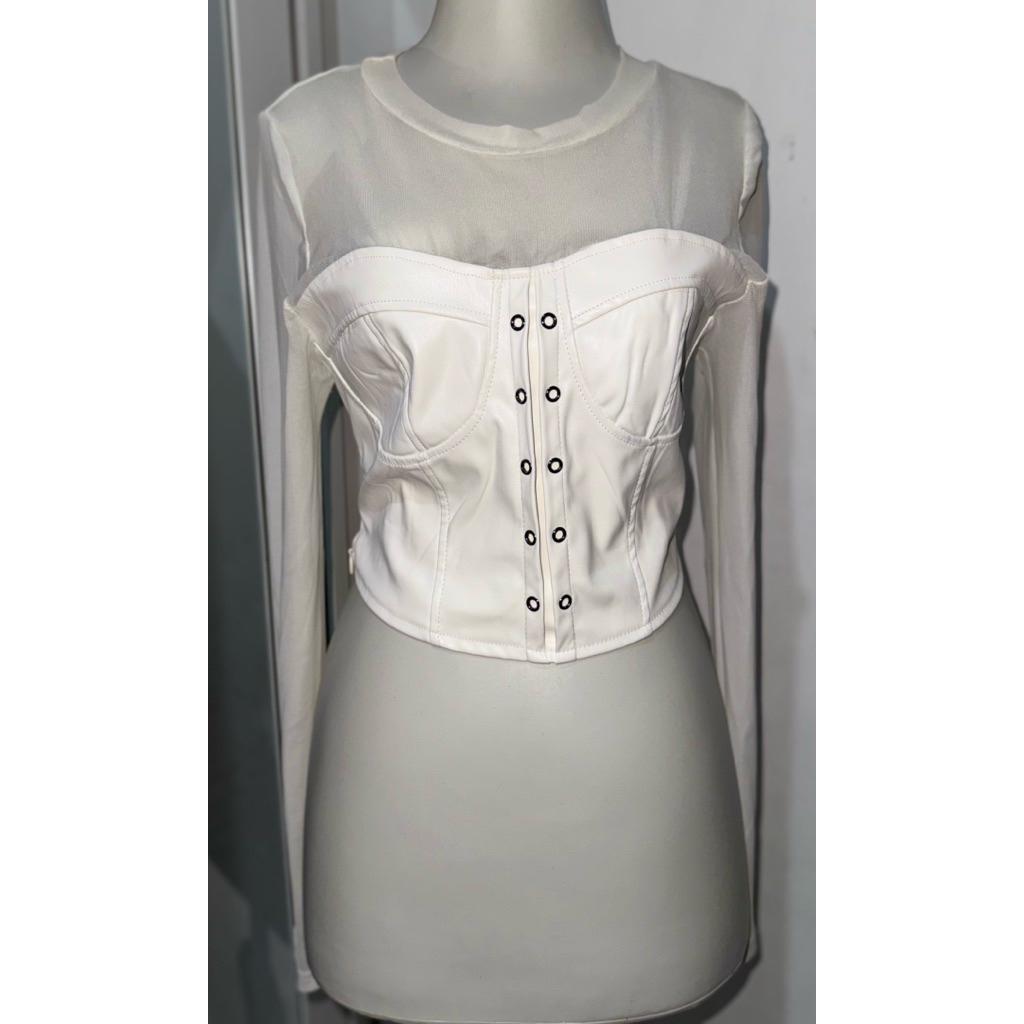 baju crop atasan putih sexy