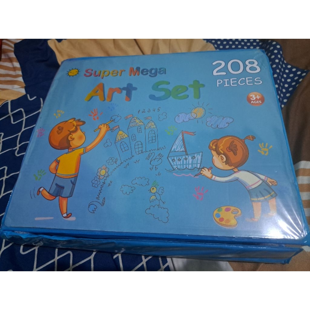 

Super Mega Art Set 208 pcs NEW (ex kado)