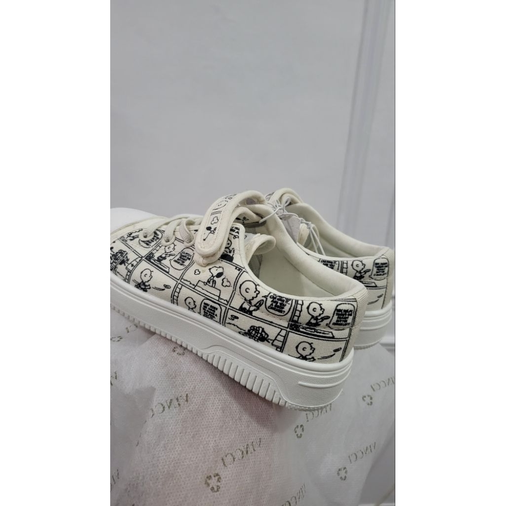 Sneakers Anak Peanuts x Vincci