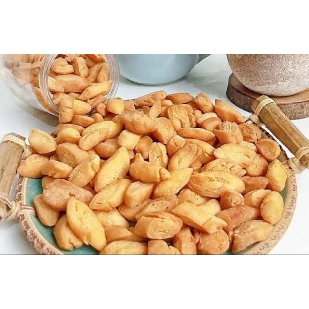 

Kue biji ketapang Renyah empuk 1kg