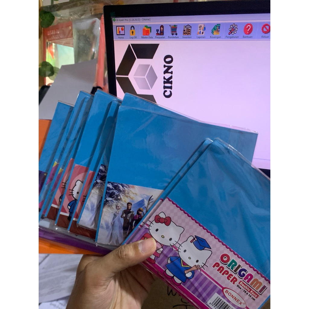 

kertas origami 14x14