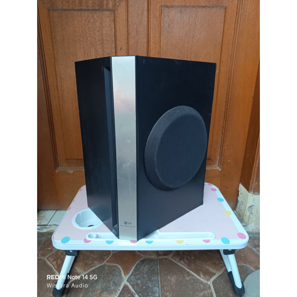 Subwoofer home theater LG