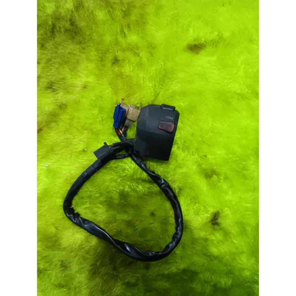 SAKLAR KIRI / HOLDER KIRI R15 V2 ORIGINAL COPOTAN