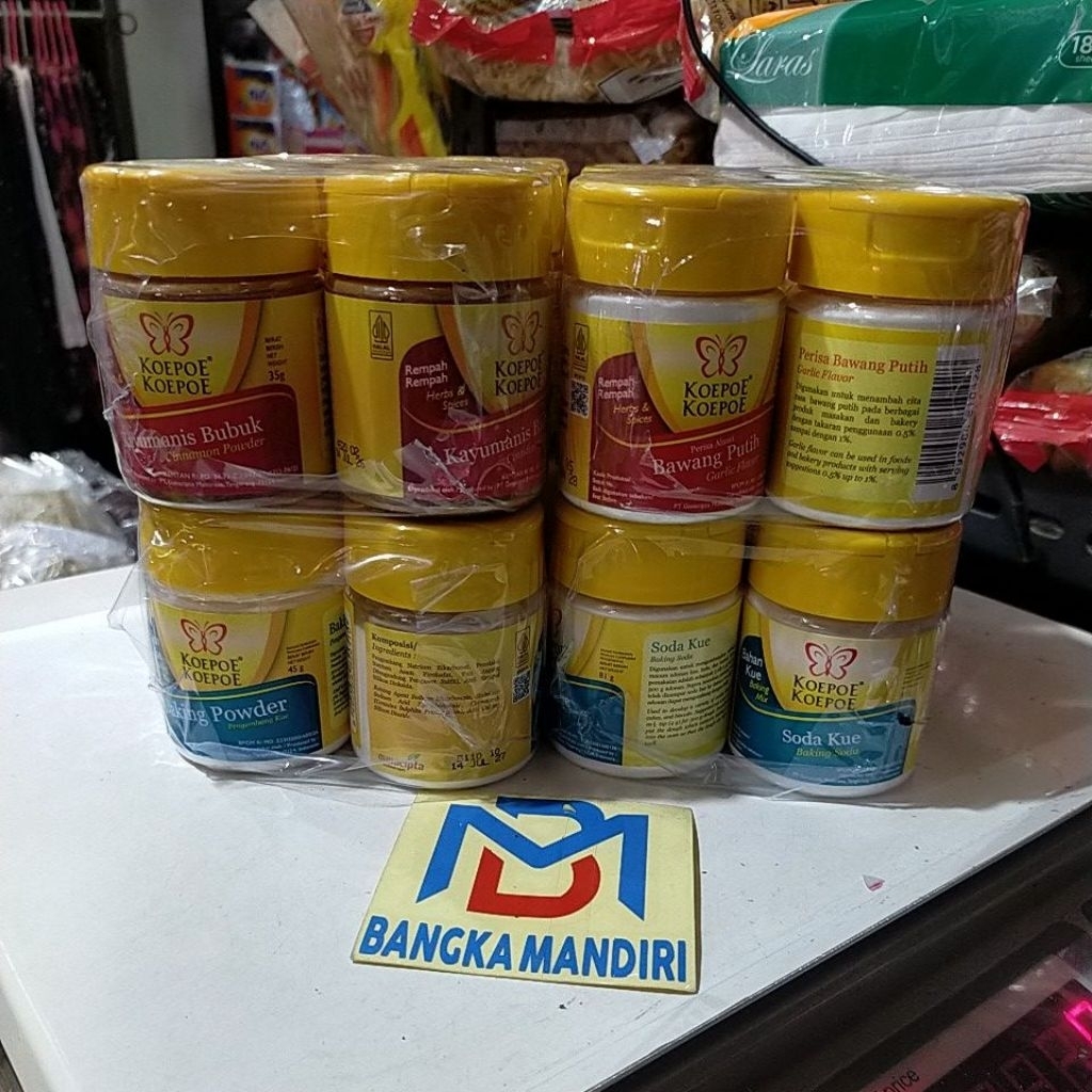

kayu manis bubuk [cinamon powder] bawang putih bubuk [garlic flavor ] soda kue [baking soda] baking powder [pengembang kue] botol koepoe koepoe