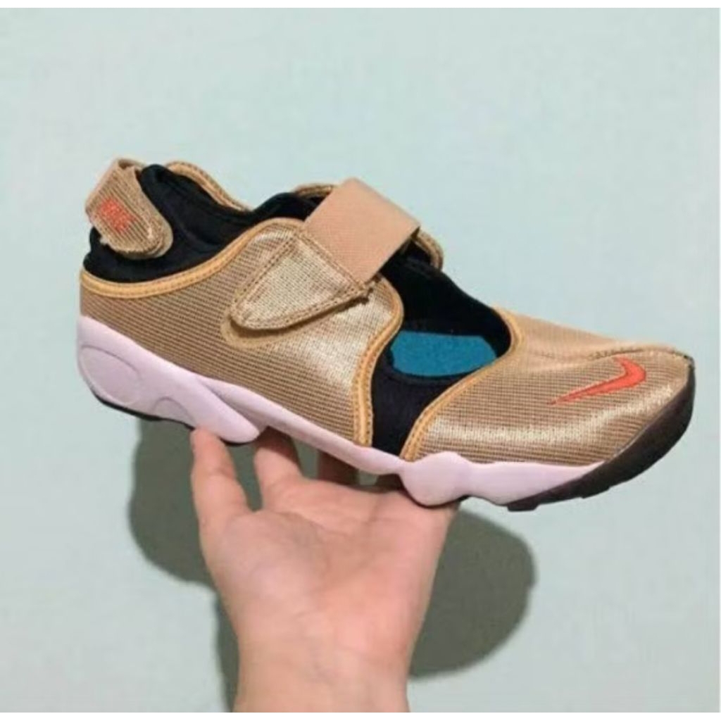 Sepatu Sport Nike Air Rift Gold Premium 0r191n4L