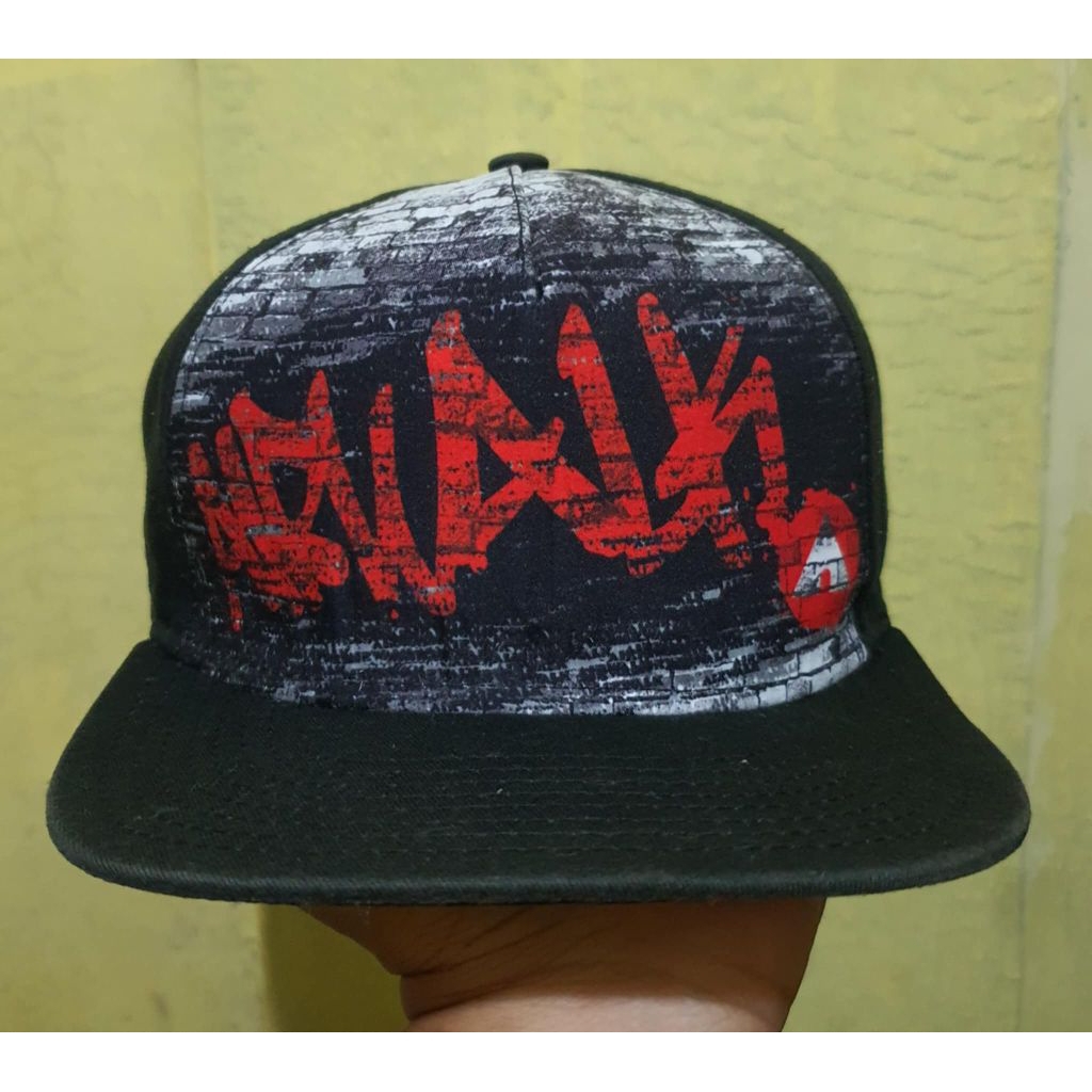 Topi Airwalk