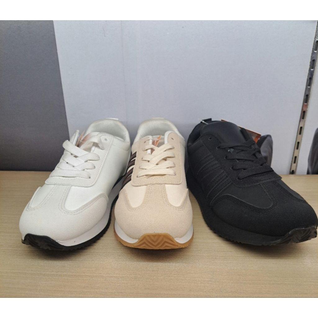 Sepatu sneaker wanita ST.MORITZ