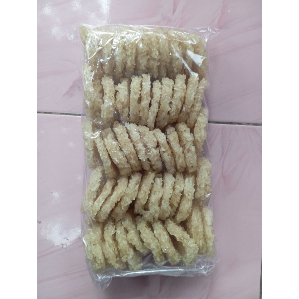 

RENGGINANG MENTAH 100℅ KETAN ALAMI RASA BAWANG ISI ½KILO