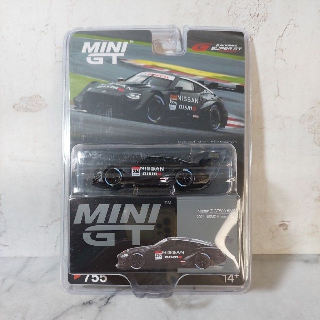 Mini GT Nissan Z GT500