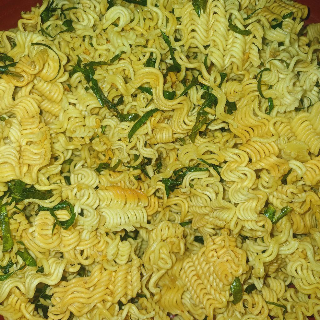 

Mie Kriuk Jaduel Ori Daun Jeruk 500gr Camilan enak Jajanan Jaman Dulu