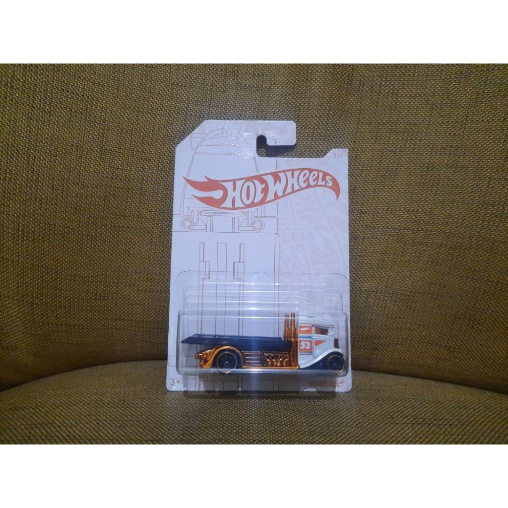 Hot Wheels Fast-Bed Hauler