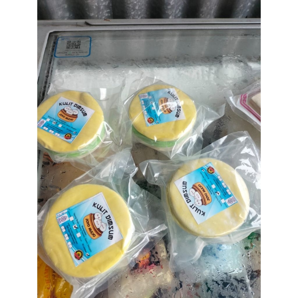 

dimsum warna isi 50 lembar kemasan vacum