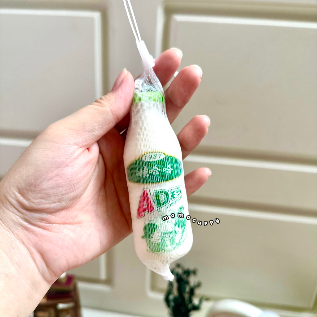 

MOMOCUPPY calcium milk drink botol squishy slow super lucu