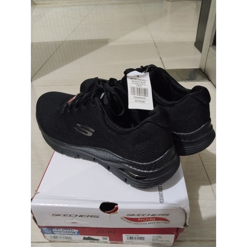 Sepatu Skechers Archfit