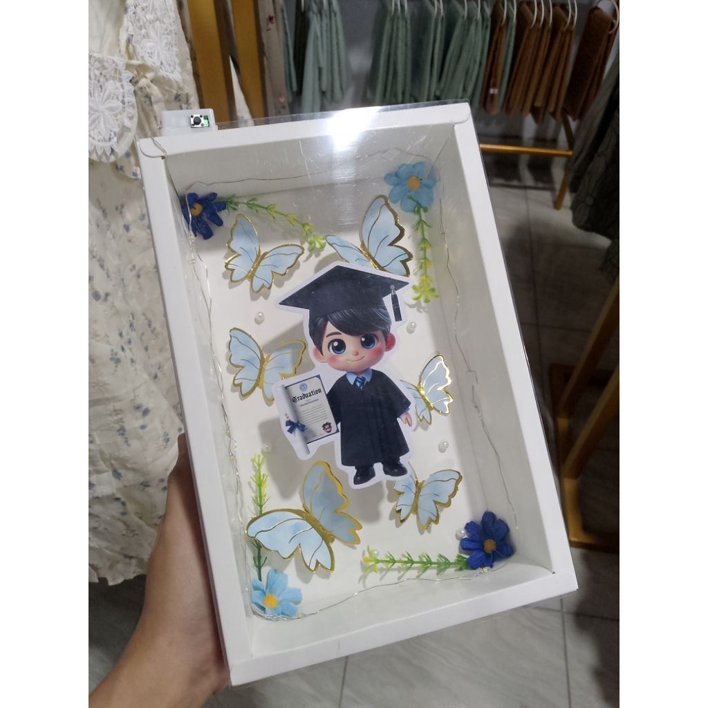 

gift box topper wisuda