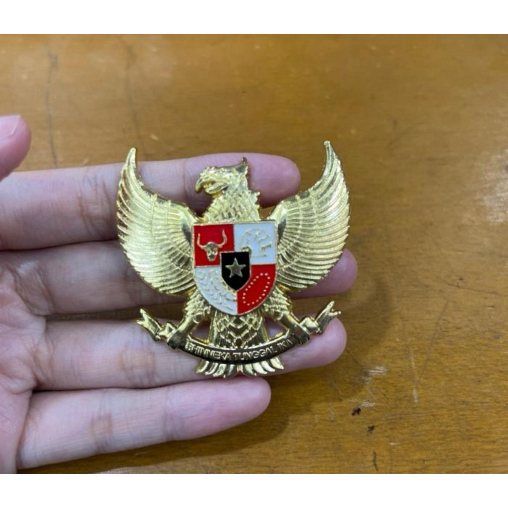 PIN / Bros kuningan Garuda Pancasila bisa untuk dipeci/baju Ukuran 5cm