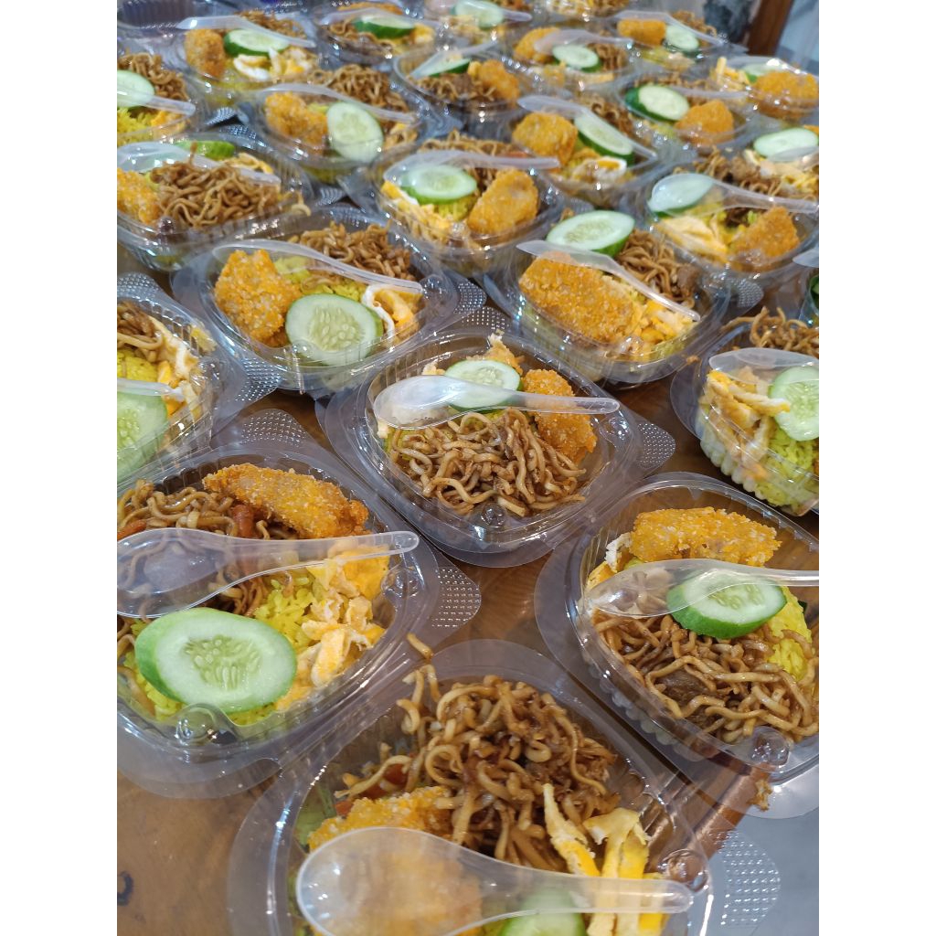 

Nasi kuning porsi anak, minimal order 30 pax, pesan hari inj di kirim beso